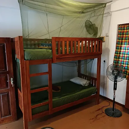 Coco Mango Hostel Dickwella Exterior photo